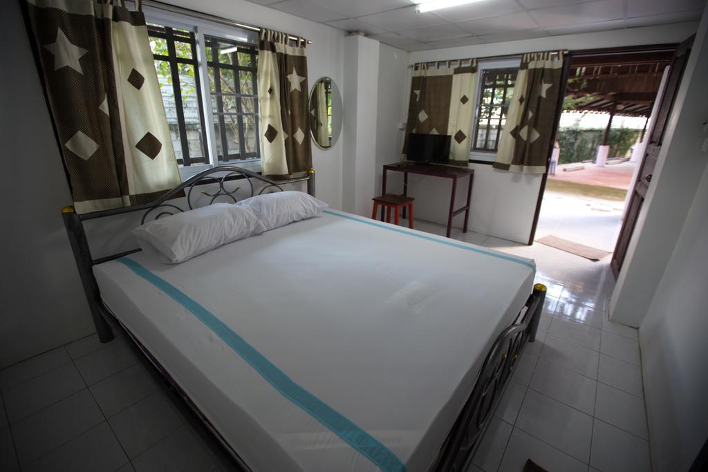 Hora Home Lampang Exterior photo